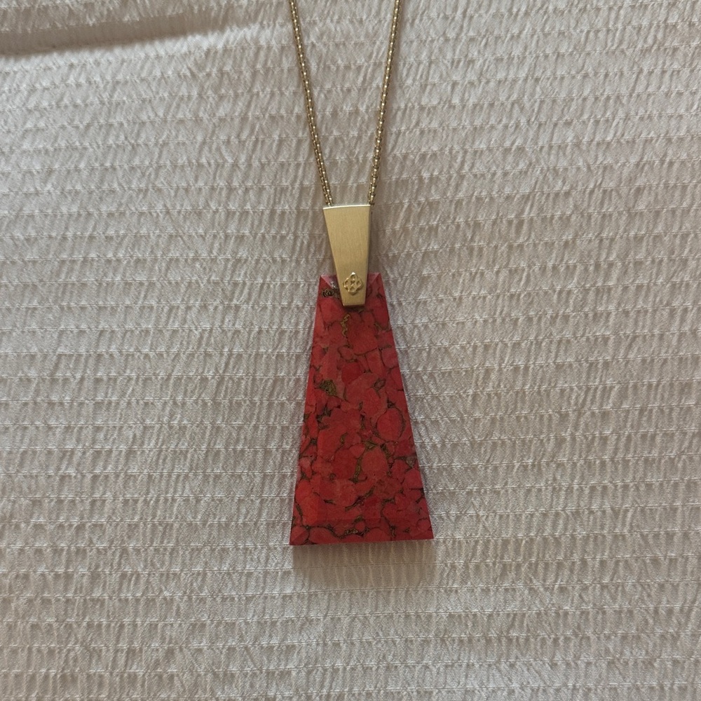 Kendra Scott Pendant - Picture 2 of 2